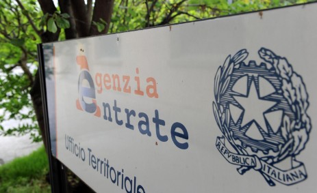 agenzia entrate roma  aci spinaceto vitinia
